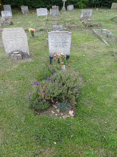 Cork grave