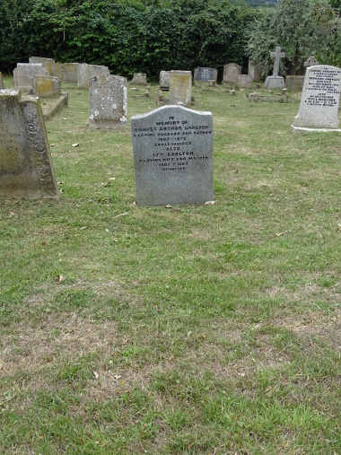 Carlton grave