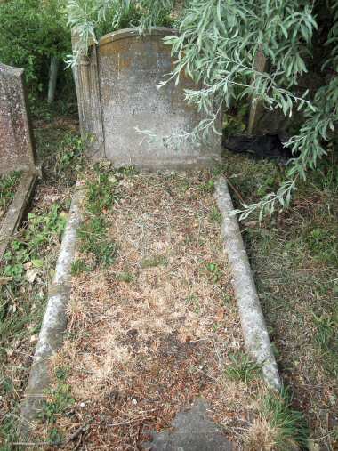 Hales grave