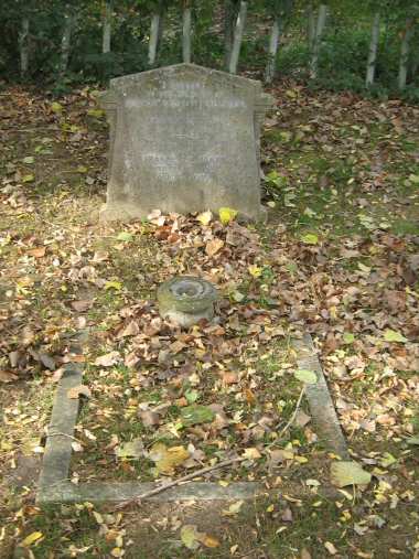 Hollands grave