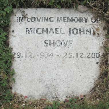 Shove memorial stone